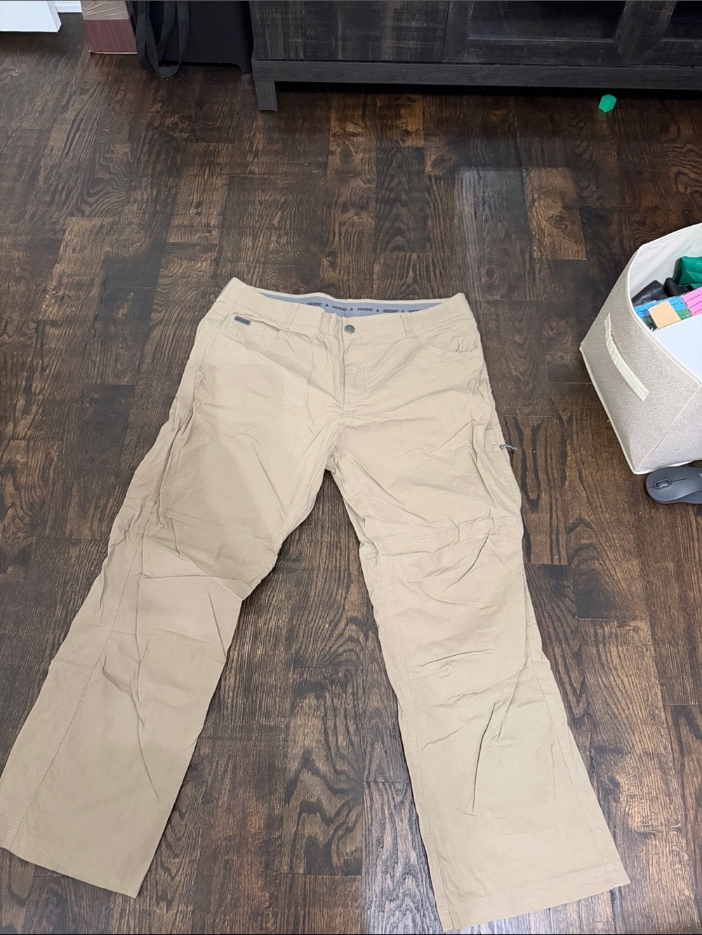 Ascend Men's Khaki Casual Cargo Pants - Beige -40/30